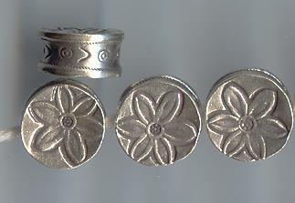 THAI KAREN HILL TRIBE SILVER BEADS ROUND WITH FLOWER PRINTED BEADS BL284 (2 BEADS)