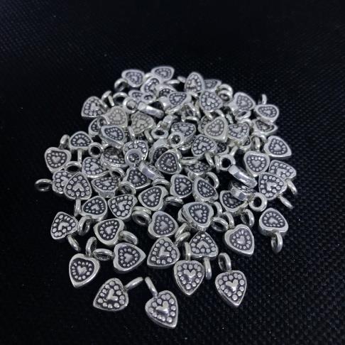 Thai Karen Hill Tribe Silver Pendants 20PD172 (10 Beads)