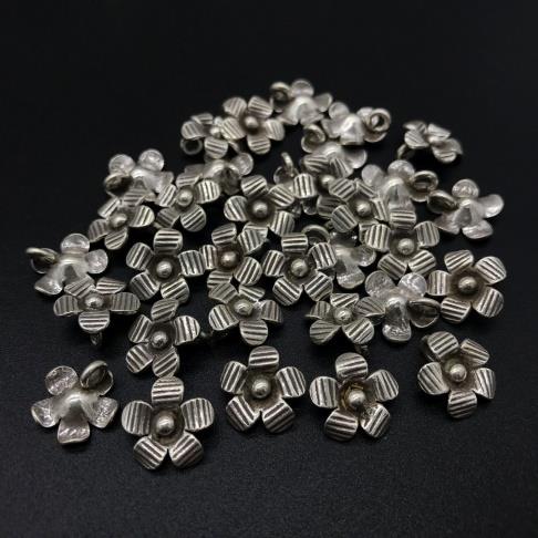 Thai Karen Hill Tribe Silver Pendants 20PD363 (10 Beads)