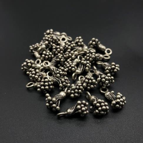 Thai Karen Hill Tribe Silver Pendants 20PD369 (10 Beads)