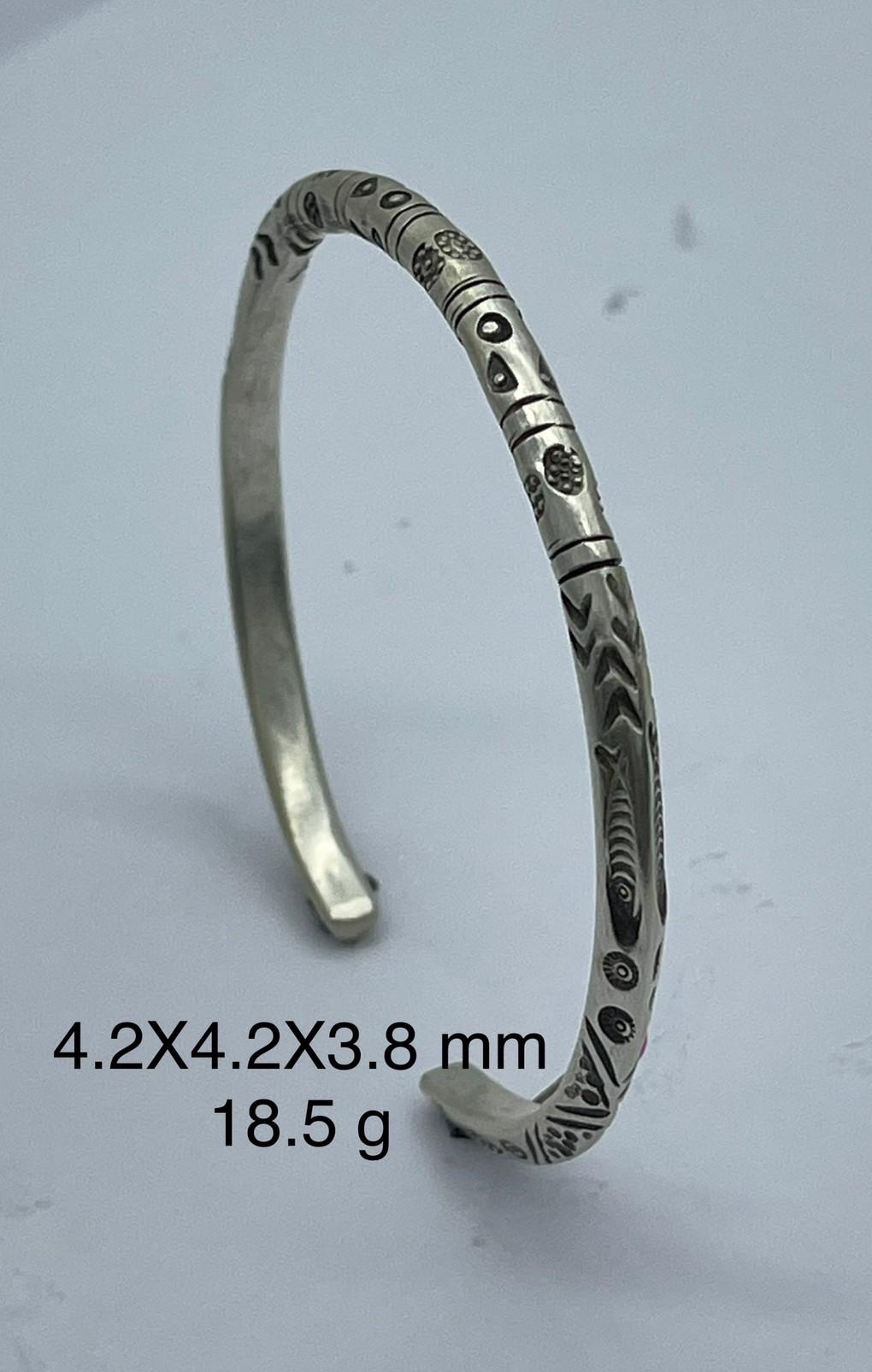 Thai Karen Hill Tribe Silver Bangle BG211TKSH10