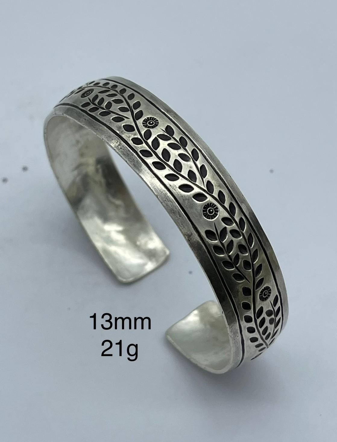 Thai Karen Hill Tribe Silver Bangle BG211TKSH100