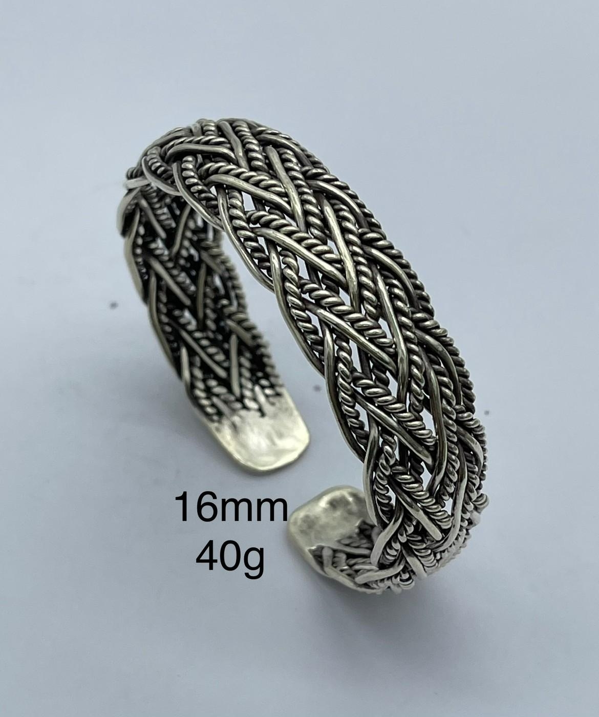 Thai Karen Hill Tribe Silver Bangle BG211TKSH105