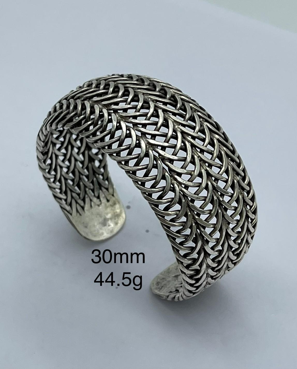 Thai Karen Hill Tribe Silver Bangle BG211TKSH110
