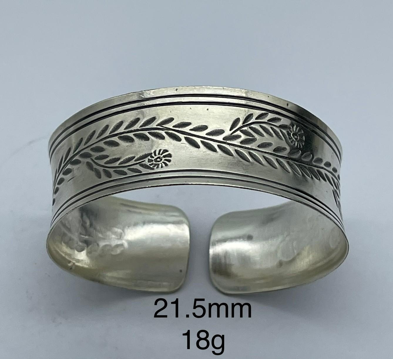 Thai Karen Hill Tribe Silver Bangle BG211TKSH121