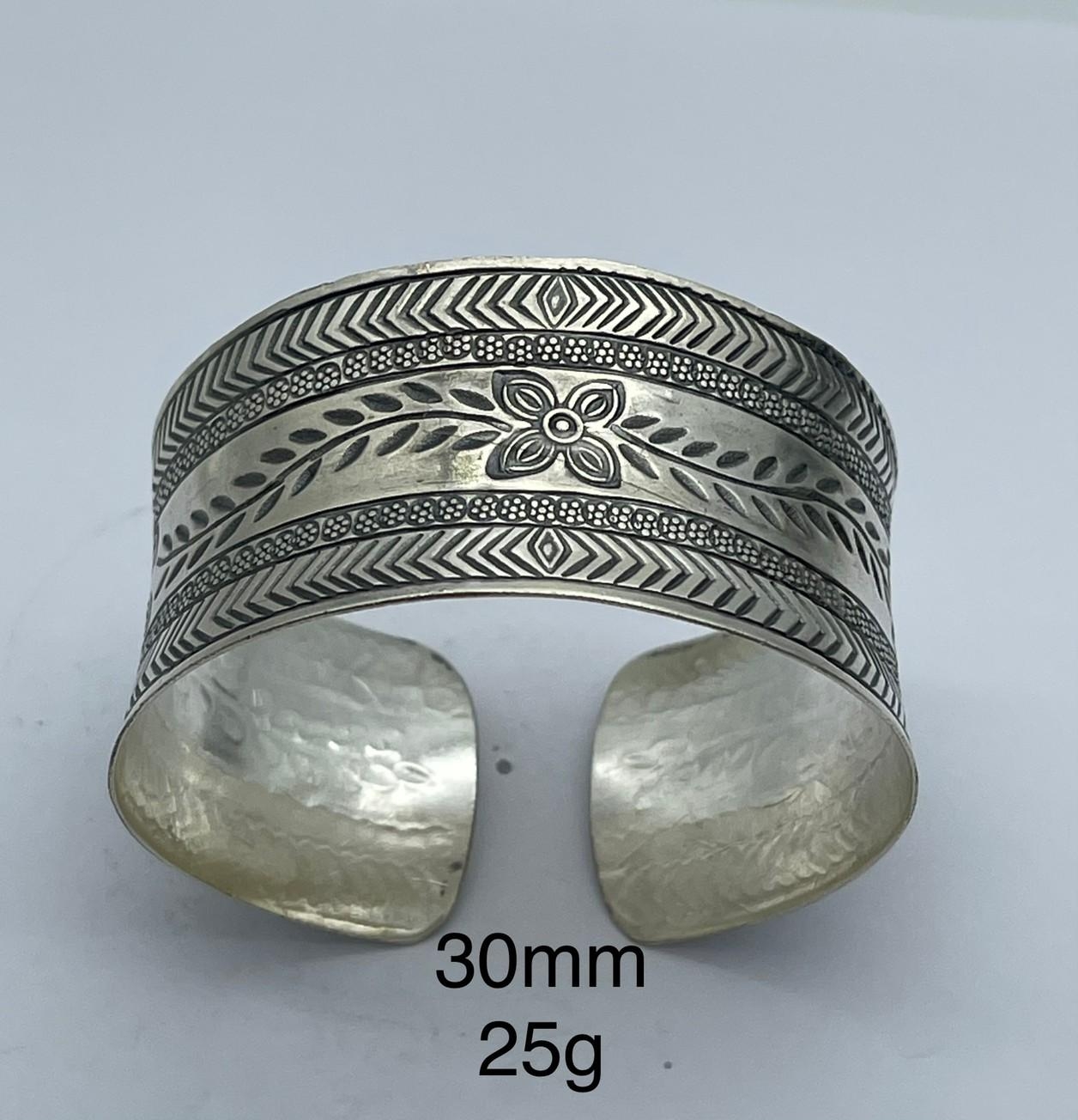 Thai Karen Hill Tribe Silver Bangle BG211TKSH123