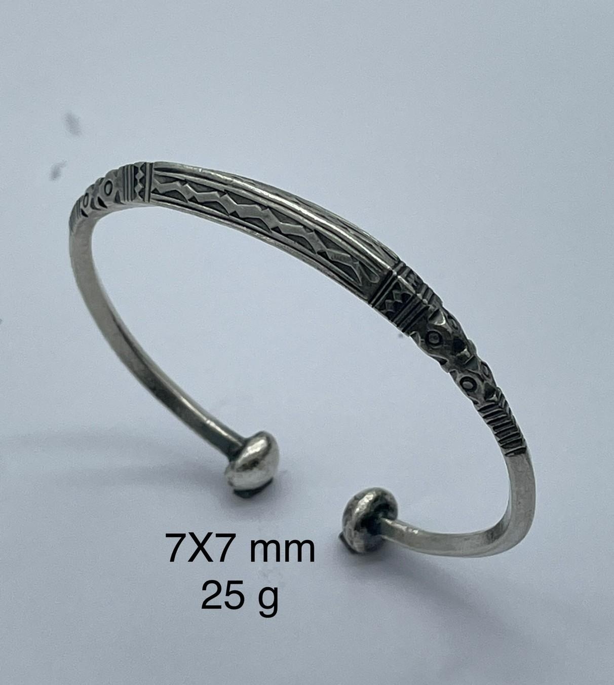Thai Karen Hill Tribe Silver Bangle BG211TKSH13