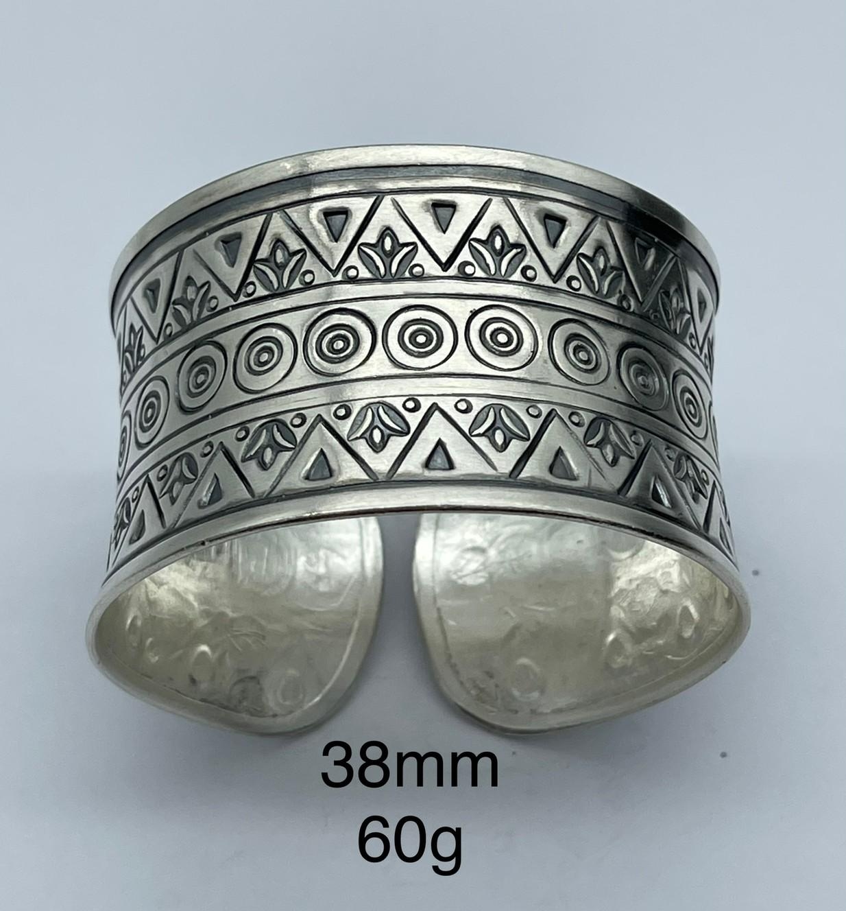Thai Karen Hill Tribe Silver Bangle BG211TKSH131
