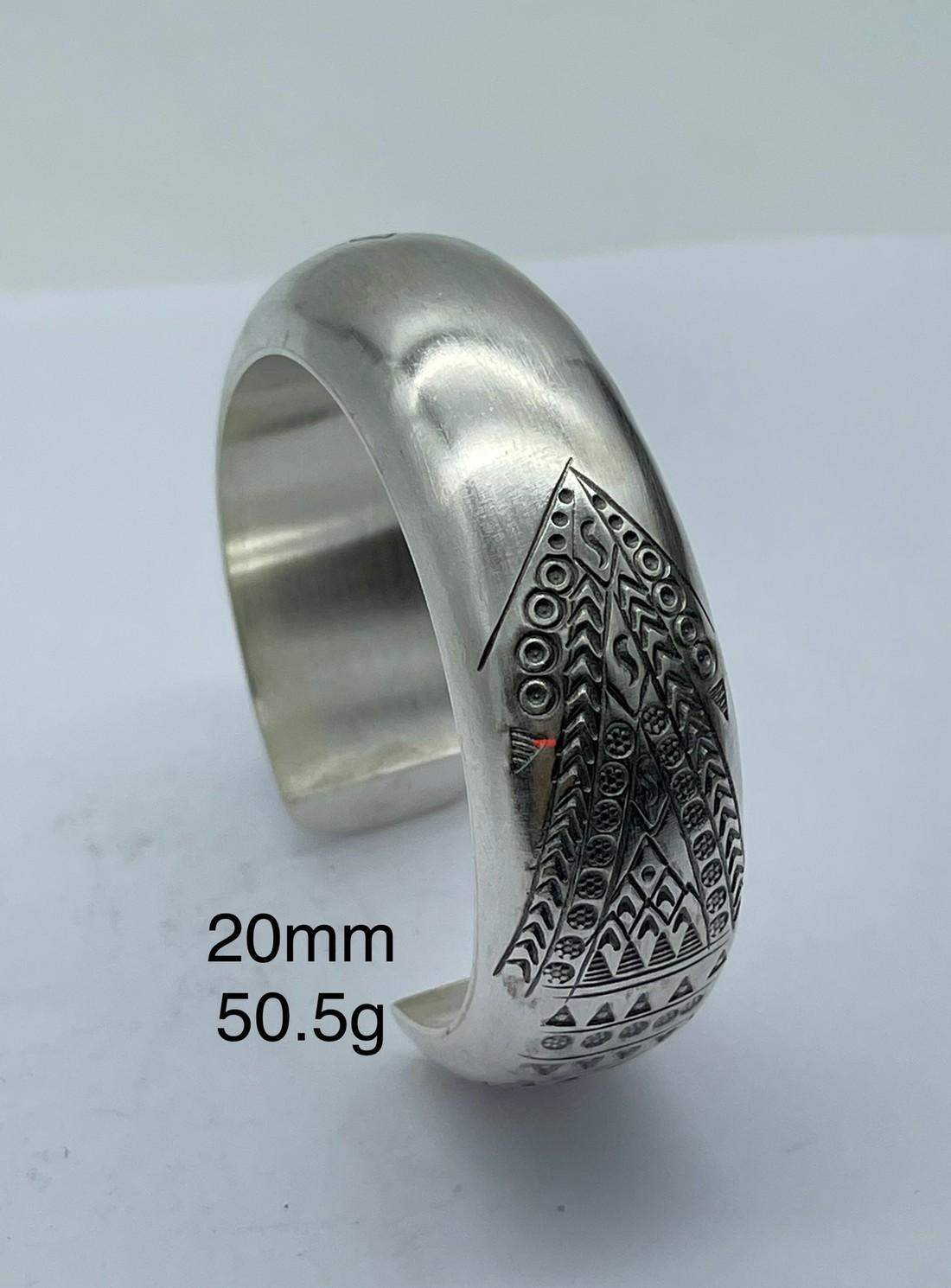 Thai Karen Hill Tribe Silver Bangle BG211TKSH142