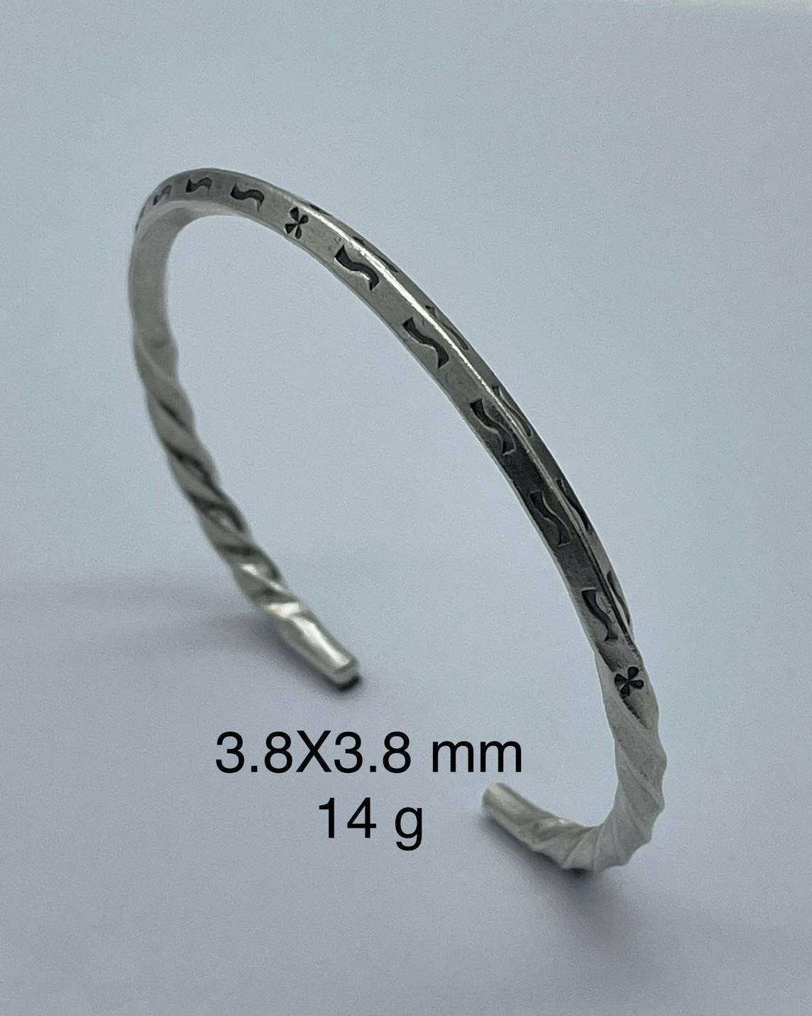 Thai Karen Hill Tribe Silver Bangle BG211TKSH17