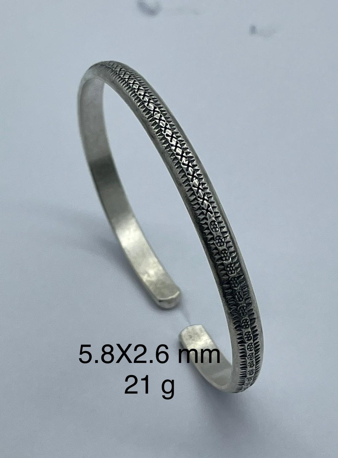 Thai Karen Hill Tribe Silver Bangle BG211TKSH21