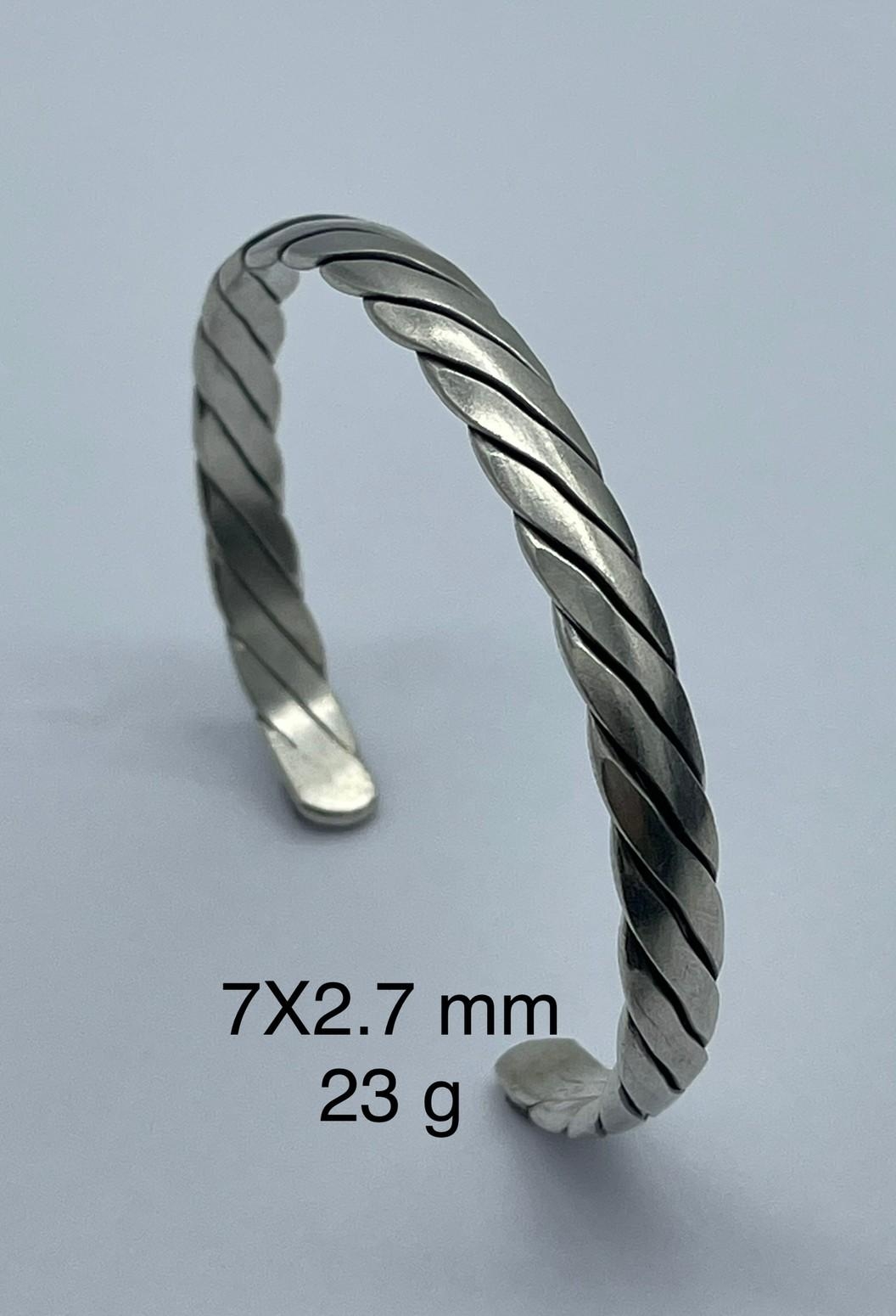Thai Karen Hill Tribe Silver Bangle BG211TKSH22