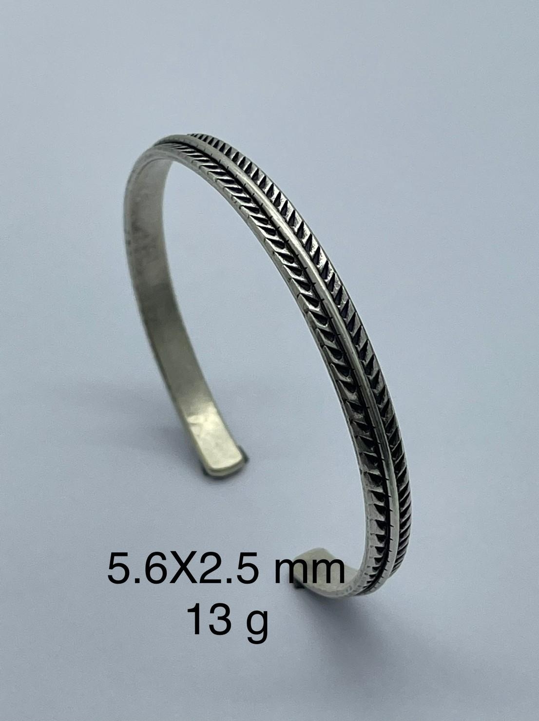 Thai Karen Hill Tribe Silver Bangle BG211TKSH29