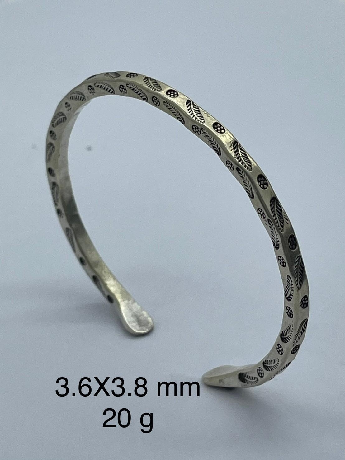 Thai Karen Hill Tribe Silver Bangle BG211TKSH30