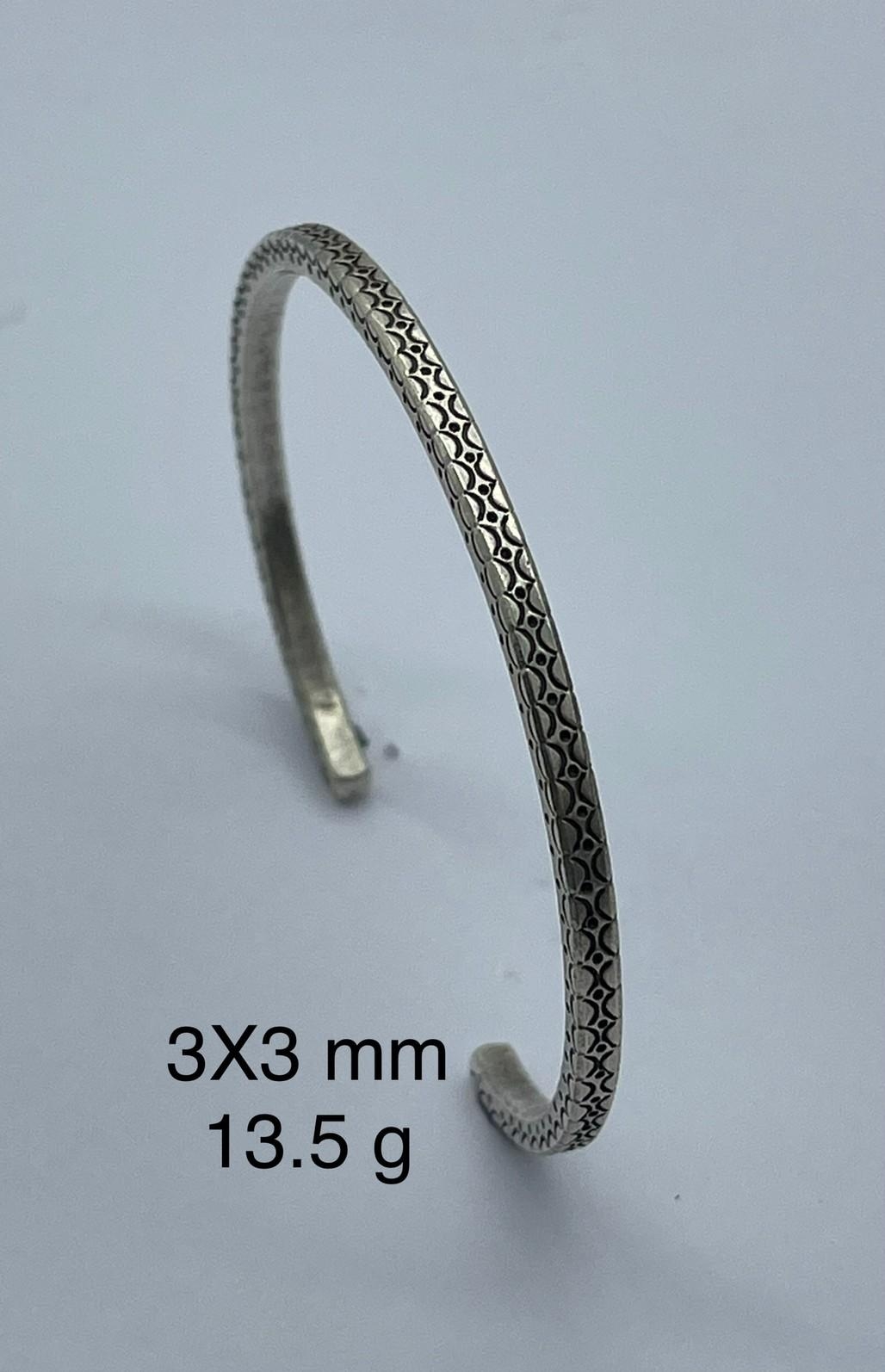Thai Karen Hill Tribe Silver Bangle BG211TKSH36