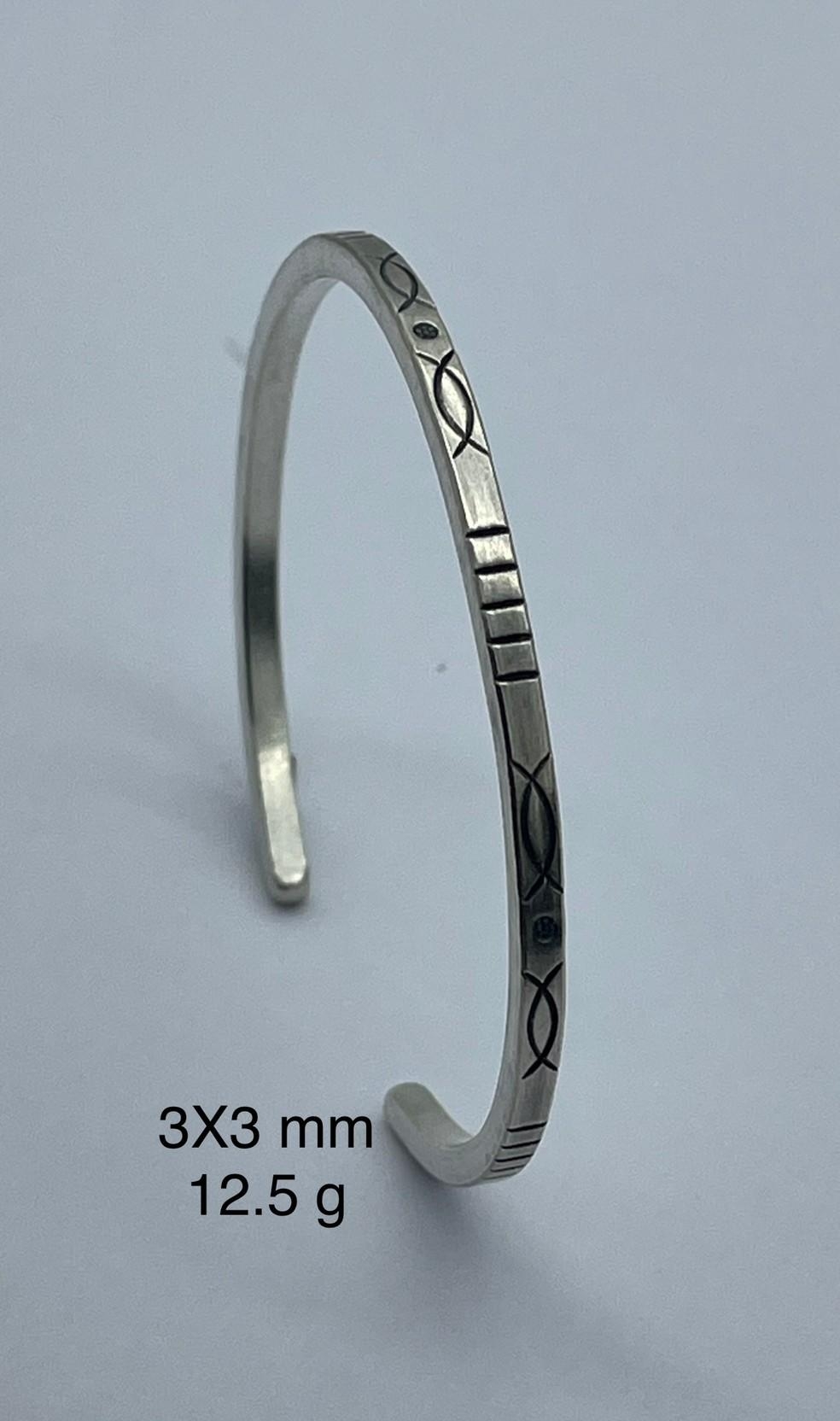 Thai Karen Hill Tribe Silver Bangle BG211TKSH39