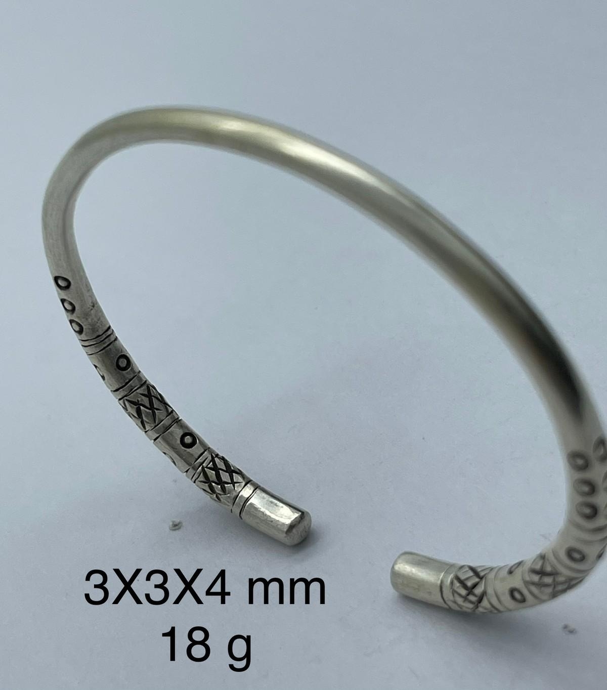 Thai Karen Hill Tribe Silver Bangle BG211TKSH55