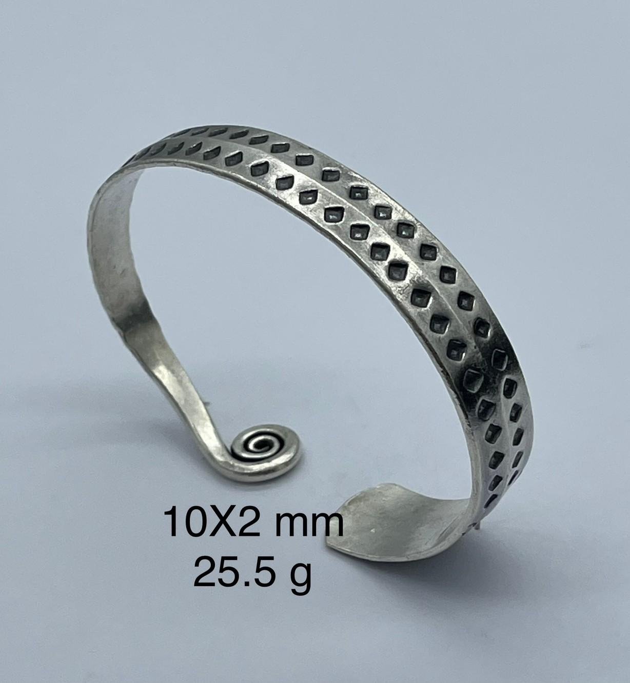 Thai Karen Hill Tribe Silver Bangle BG211TKSH62