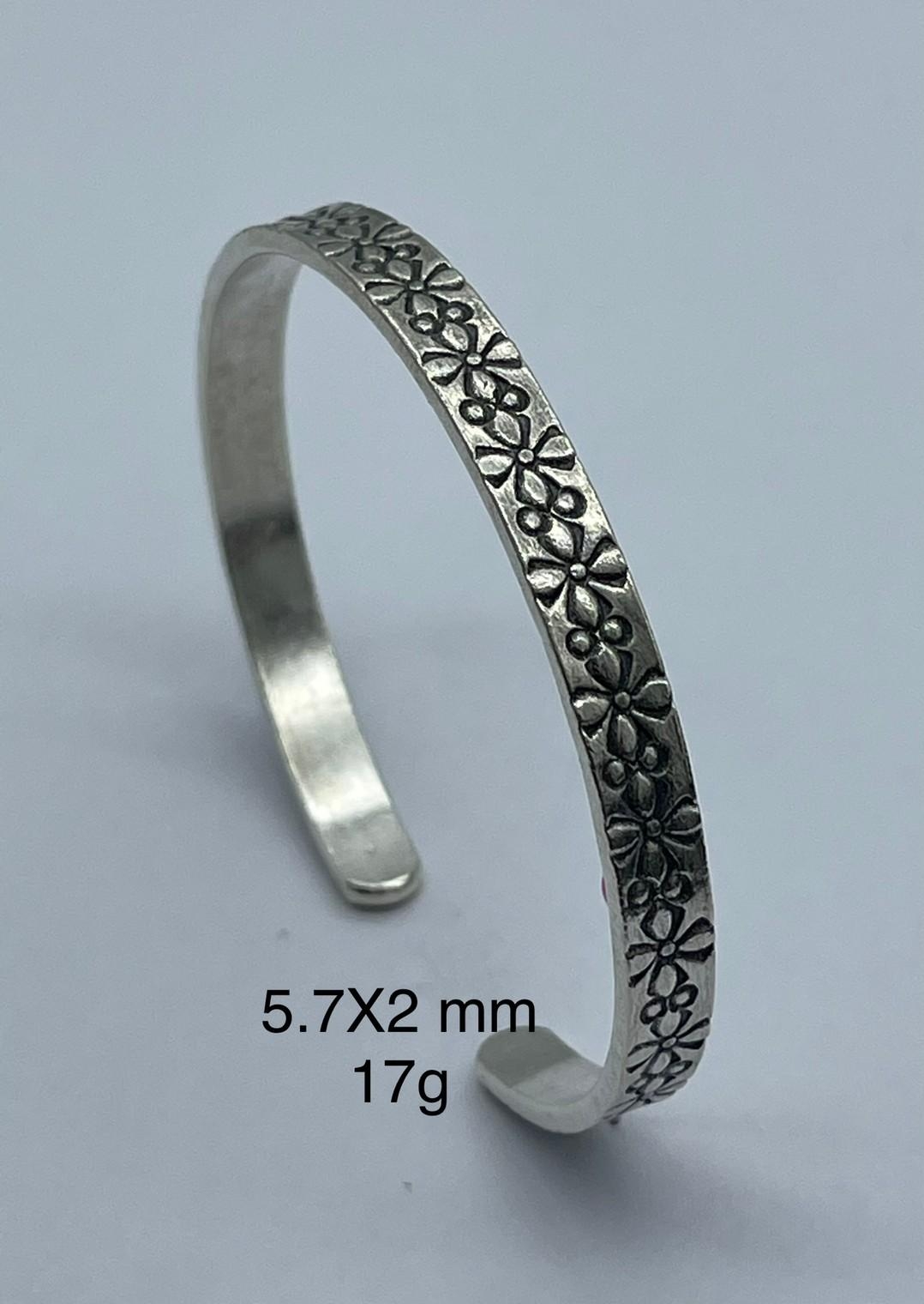 Thai Karen Hill Tribe Silver Bangle BG211TKSH63