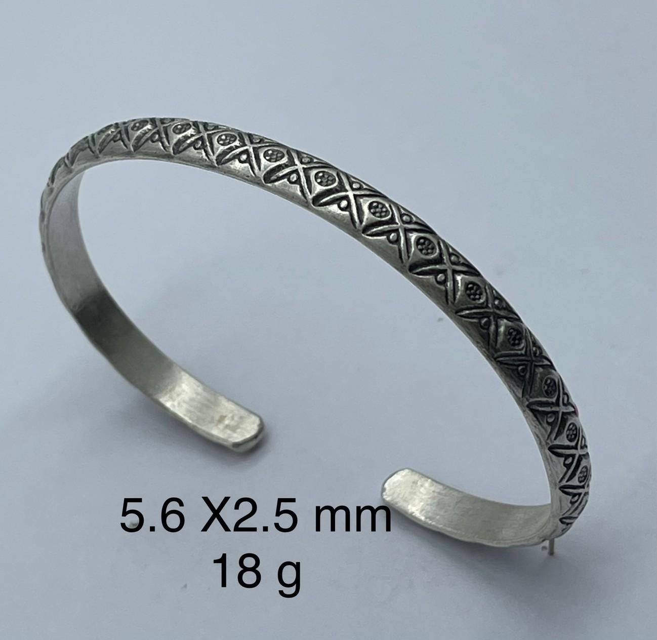 Thai Karen Hill Tribe Silver Bangle BG211TKSH64