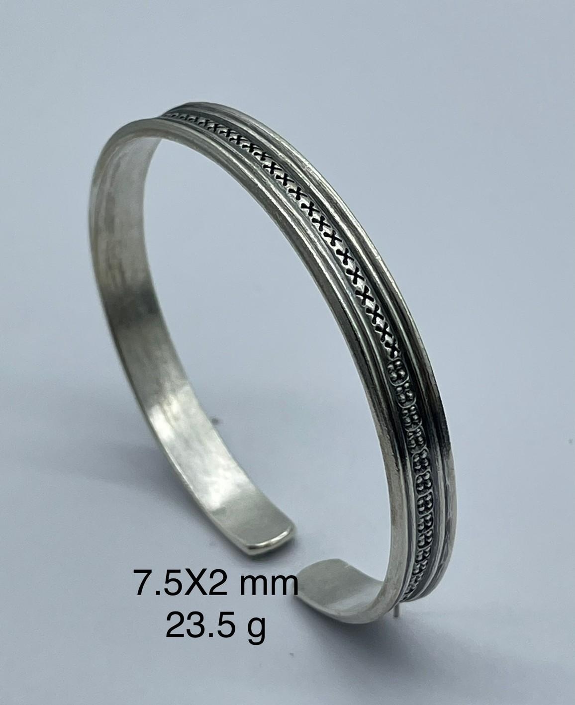 Thai Karen Hill Tribe Silver Bangle BG211TKSH65