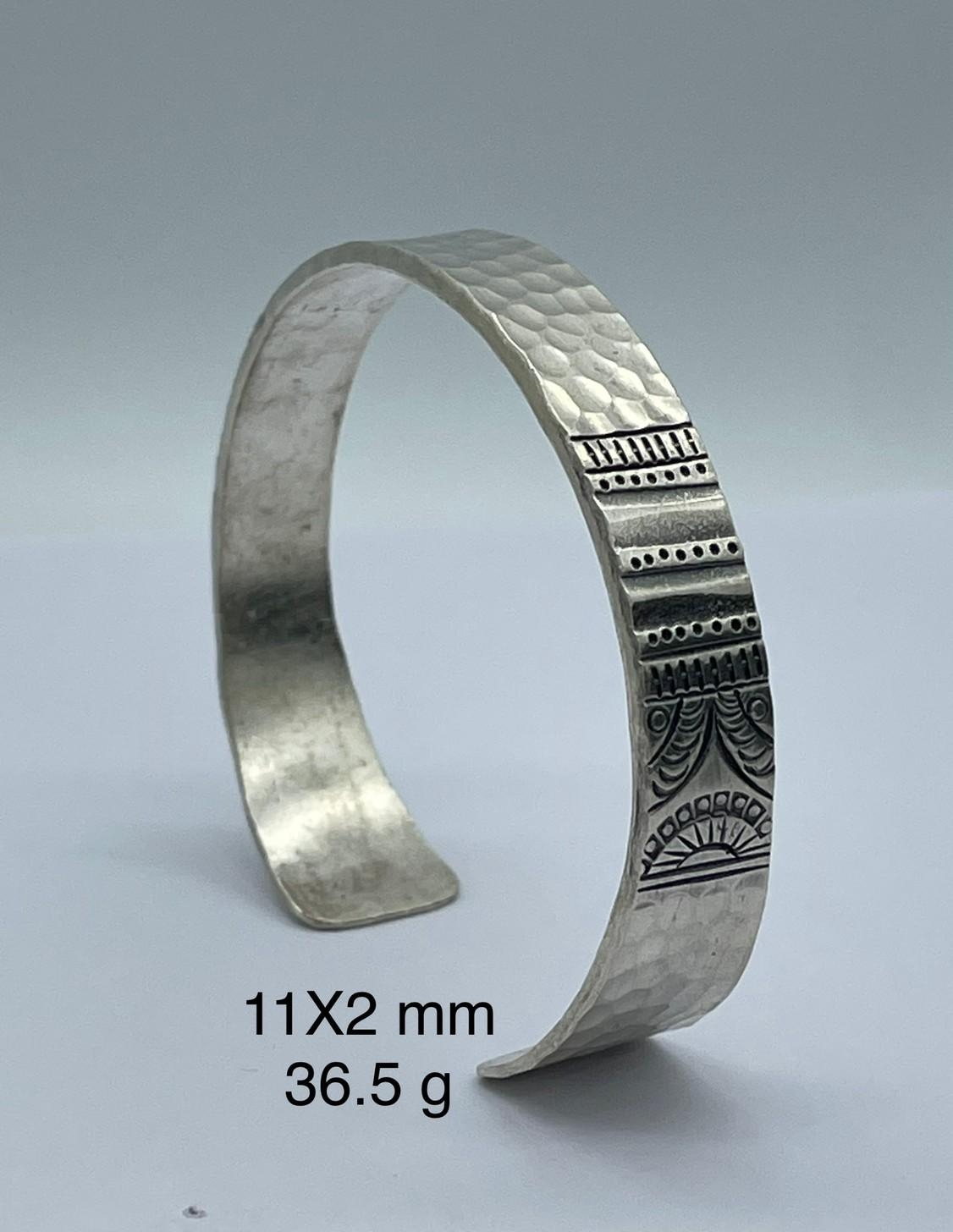 Thai Karen Hill Tribe Silver Bangle BG211TKSH75