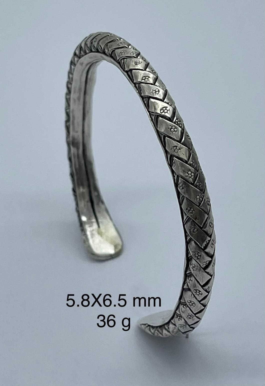 Thai Karen Hill Tribe Silver Bangle BG211TKSH78