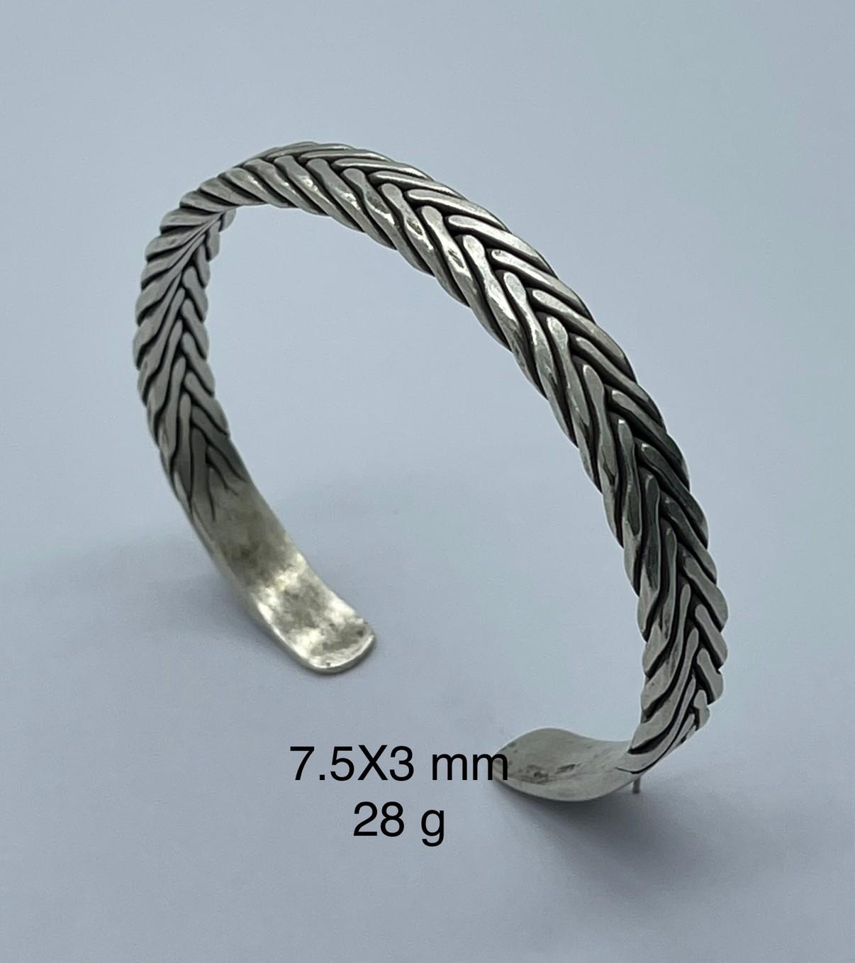 Thai Karen Hill Tribe Silver Bangle BG211TKSH82