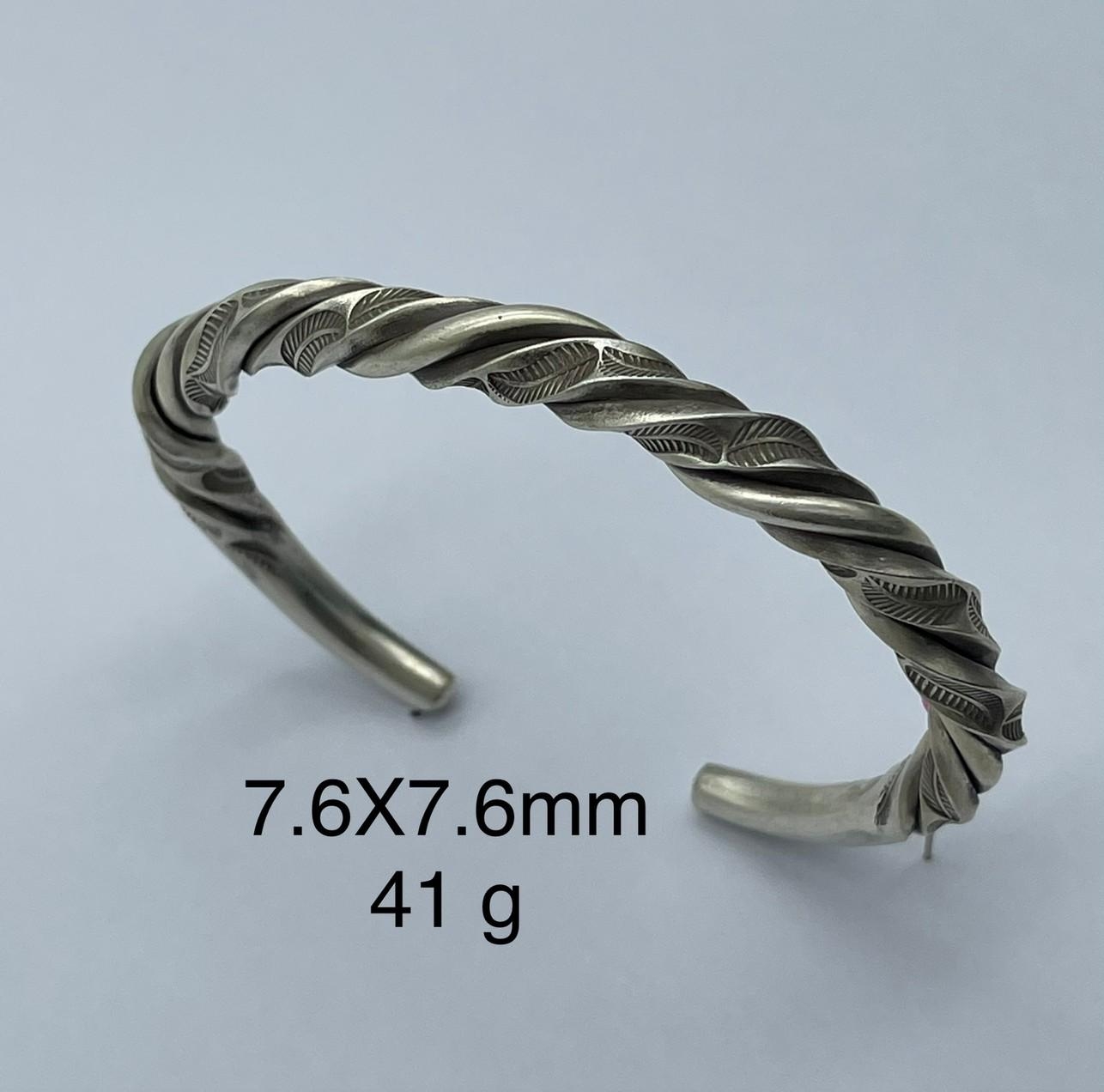 Thai Karen Hill Tribe Silver Bangle BG211TKSH91