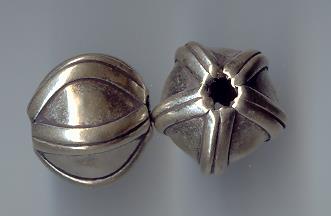 Thai Karen Hill Tribe Silver Beads Plain Oval Beads BL377 (2 Beads)