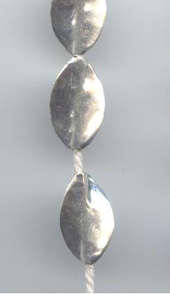 Thai Karen Hill Tribe Silver Beads Plain Oval Bead BL619 (1 Bead)
