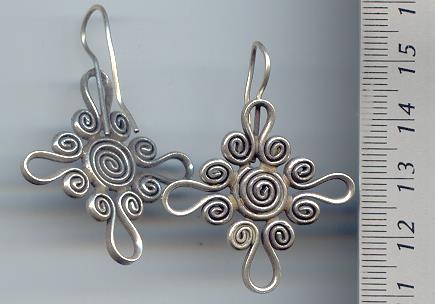 Thai Karen Hill Tribe Silver Print Flower Plate Ivory Shape Earrings ER035 