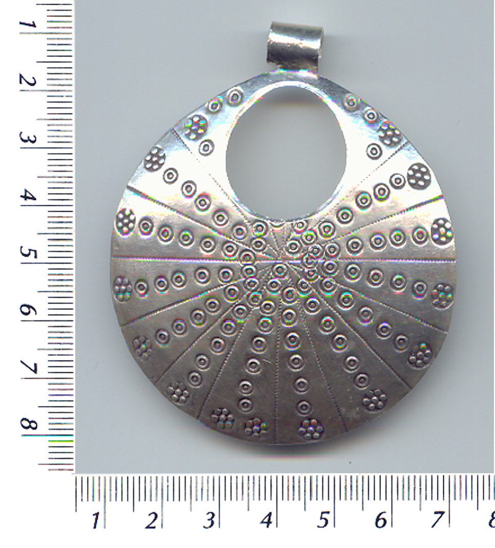 Thai Karen Hill Tribe Silver Printed Dot Pendant NL039