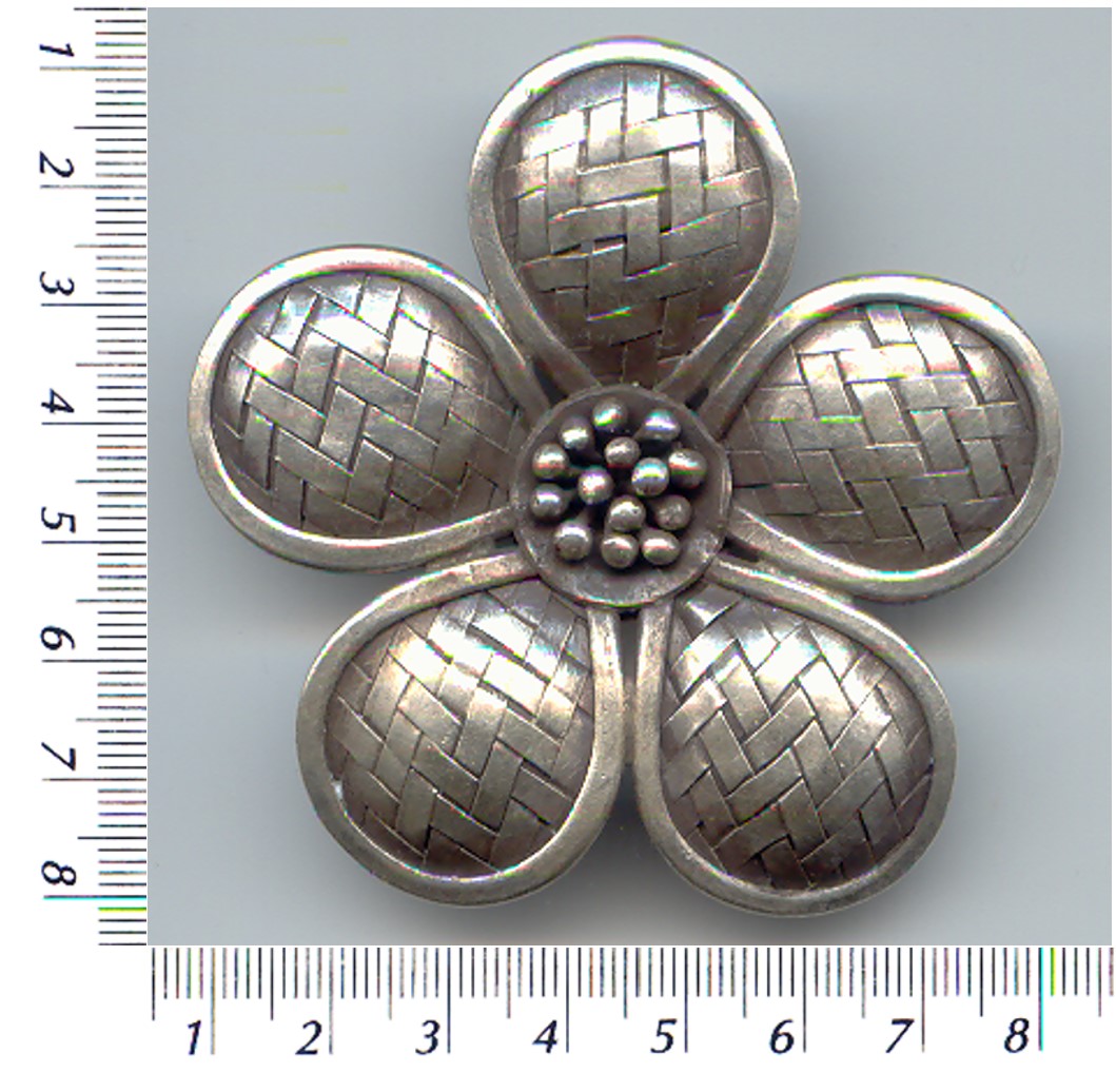 Thai Karen Hill Tribe Silver Grand Woven Flower Pendant NL098
