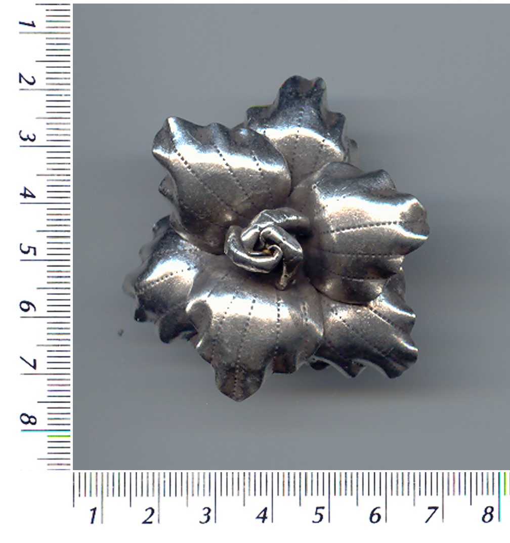 Thai Karen Hill Tribe Silver Grand Flower Pendant NL099