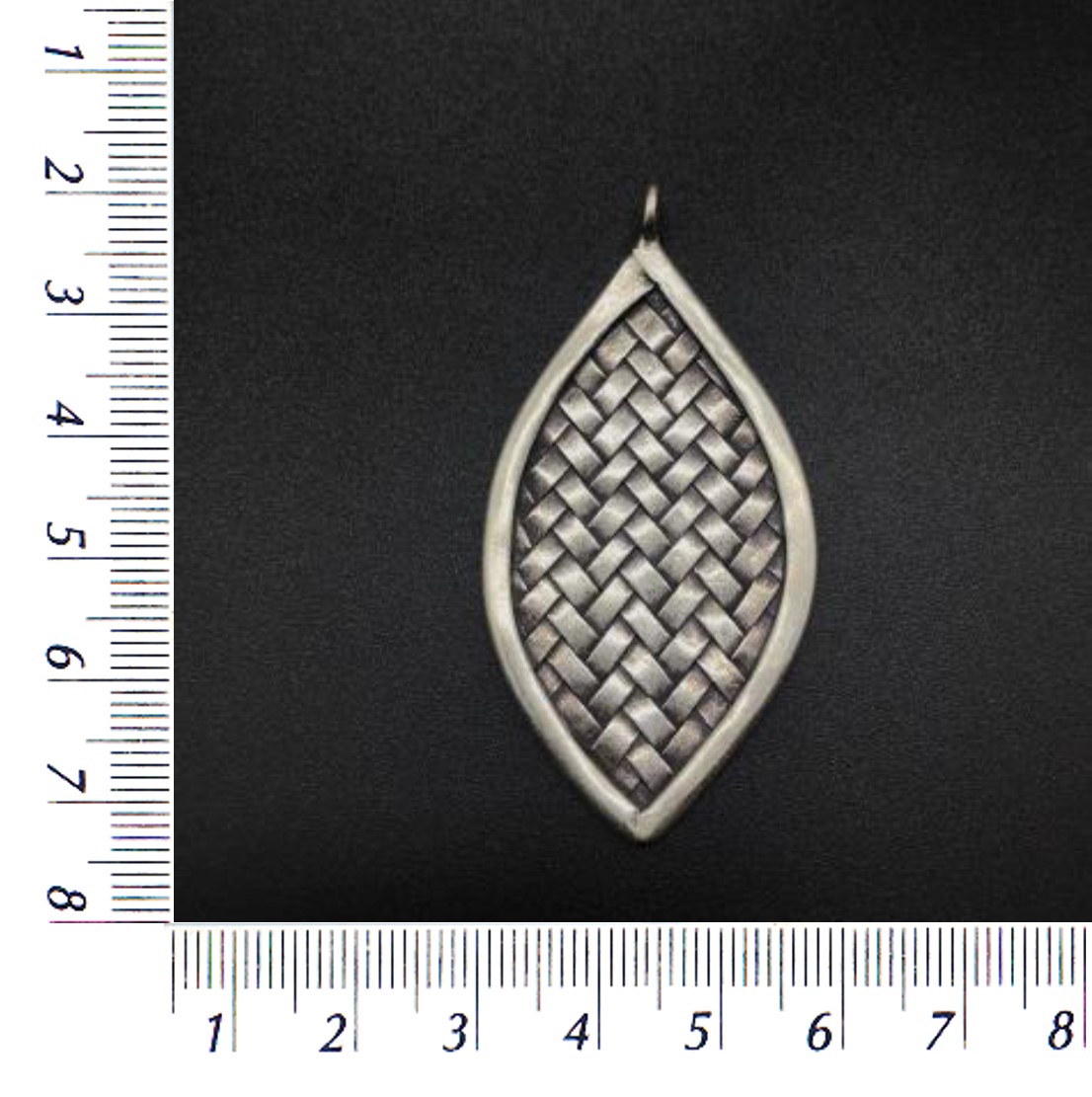 Thai Karen Hill Tribe Silver Pendants 20PD093