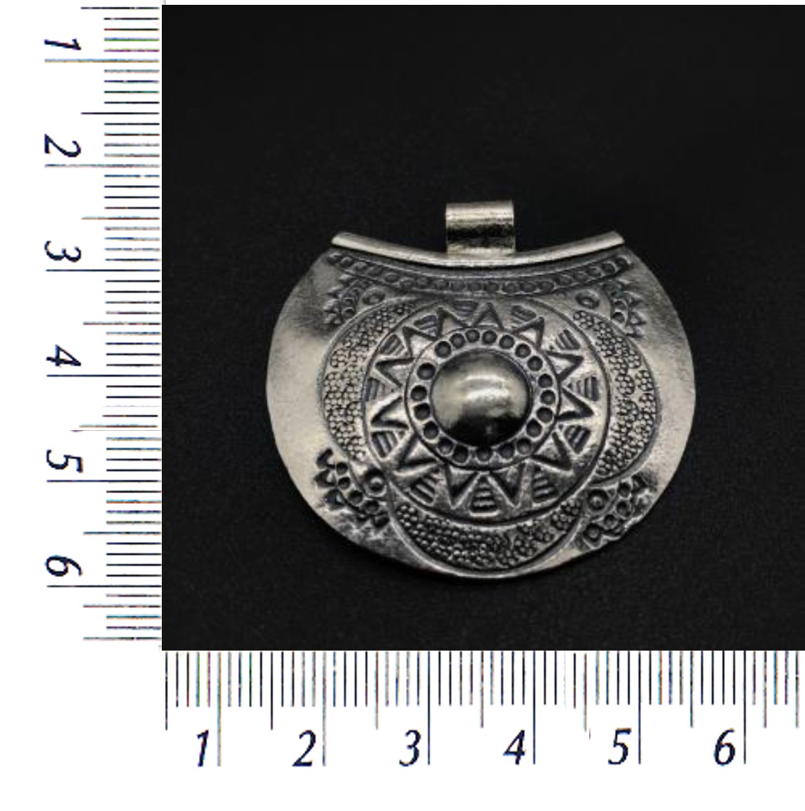Thai Karen Hill Tribe Silver Pendants 20PD110