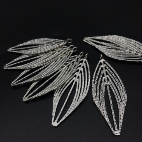 
								Thai Karen Hill Tribe Silver Pendants 20PD301 (5 Beads)