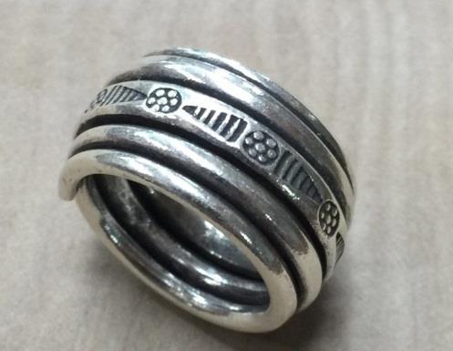 Ring silver Thai Karen hill tribe Size US=8 UK=P Adjustable 